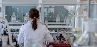 Ile zarabia się po chemii kryminalistycznej?