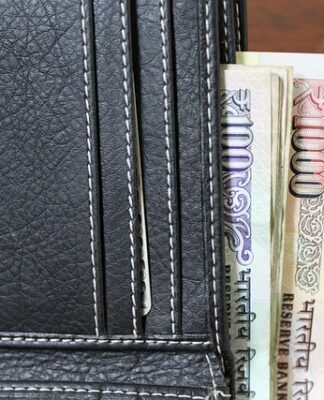 Czego nie wolno nosić w portfelu? Czego nie wolno nosić w portfelu?