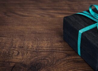 Jak oznaczyć prezent od marki? Jak oznaczyć prezent od marki?