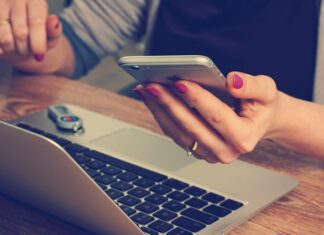 Czy warto kupić telefon z nadwyżek magazynowych? Czy warto kupić telefon z nadwyżek magazynowych?